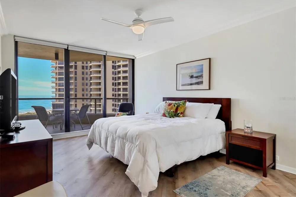 1211 GULF OF MEXICO DRIVE #405 Longboat Key, FL 34228