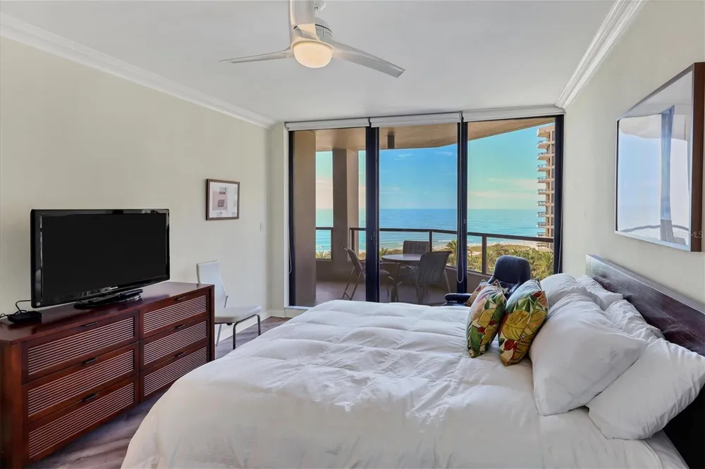 1211 GULF OF MEXICO DRIVE #405 Longboat Key, FL 34228