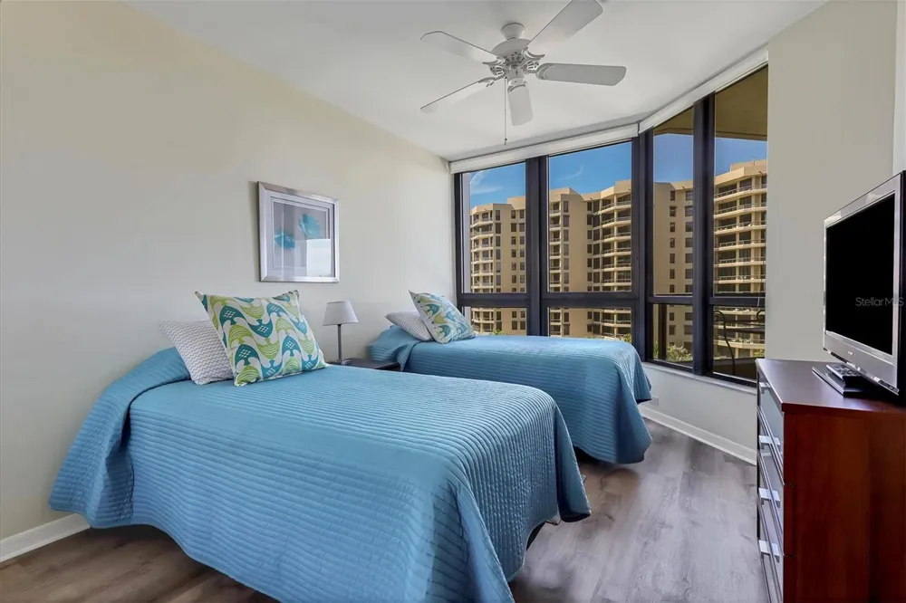 1211 GULF OF MEXICO DRIVE #405 Longboat Key, FL 34228