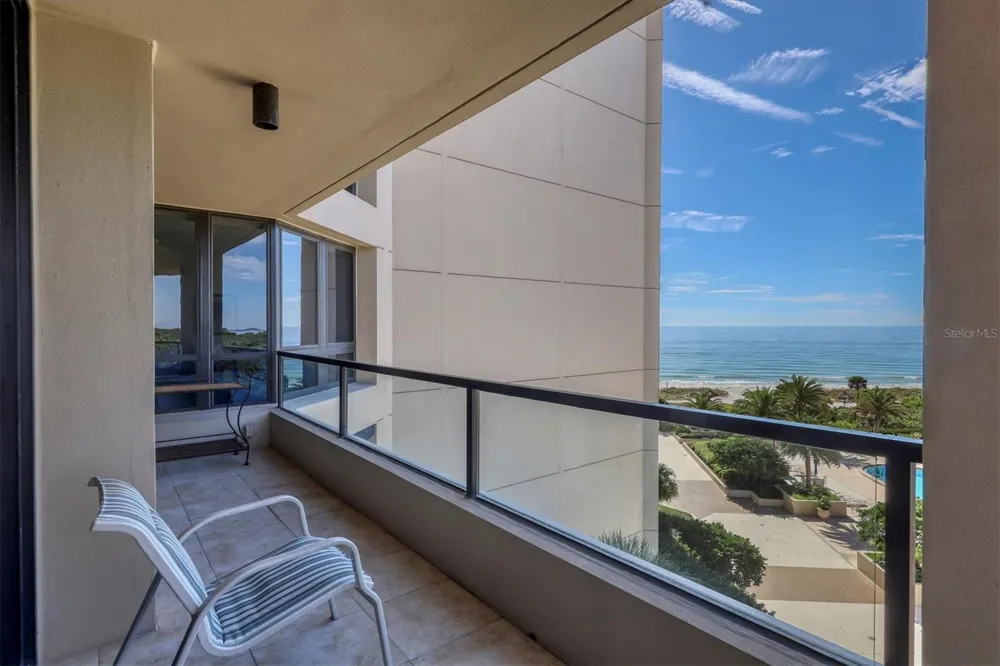 1211 GULF OF MEXICO DRIVE #405 Longboat Key, FL 34228