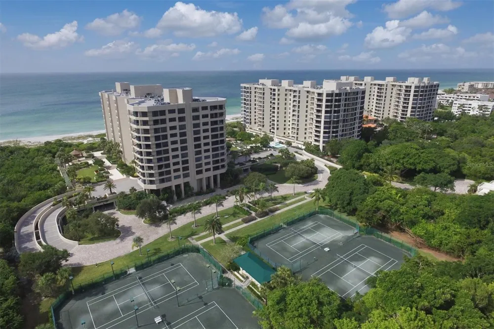 1211 GULF OF MEXICO DRIVE #405 Longboat Key, FL 34228