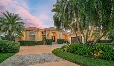 909 MACEWEN DRIVE