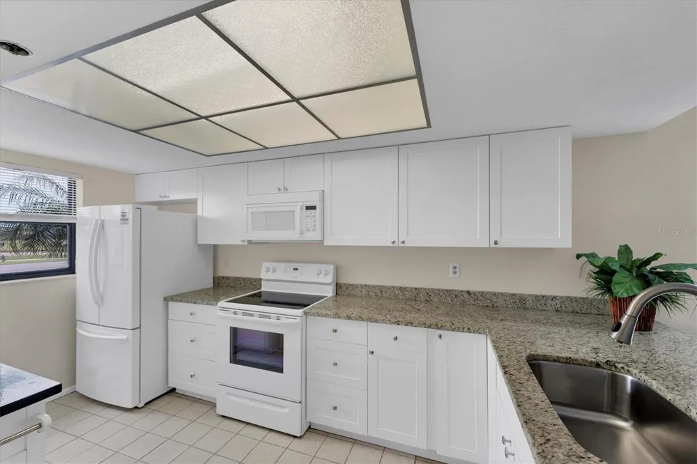 104 CAPRI ISLES BOULEVARD #112 Venice, FL 34292