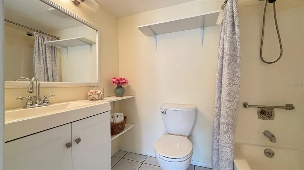 104 CAPRI ISLES BOULEVARD #112 Venice, FL 34292