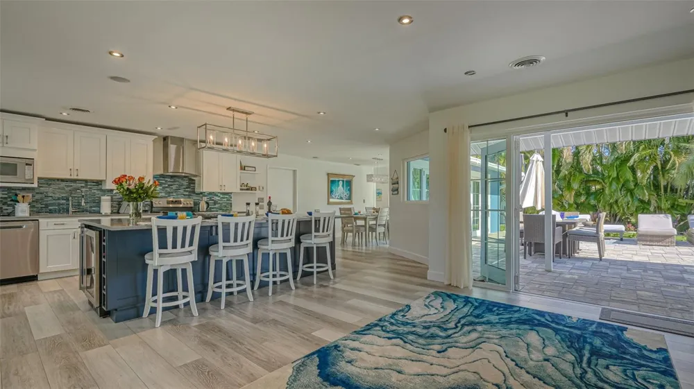 500 SCHOONER LANE Longboat Key, FL 34228