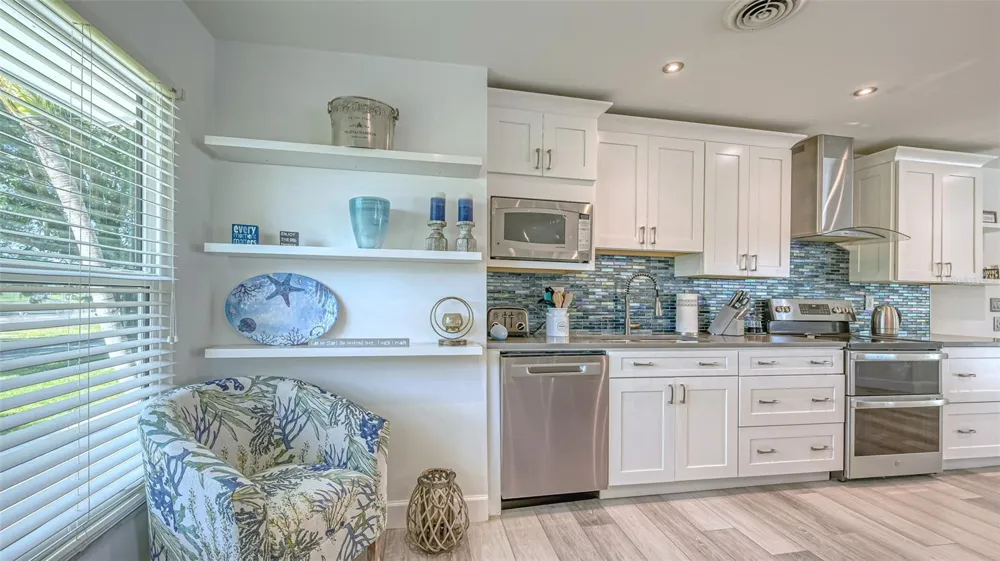 500 SCHOONER LANE Longboat Key, FL 34228
