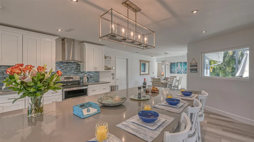 500 SCHOONER LANE Longboat Key, FL 34228