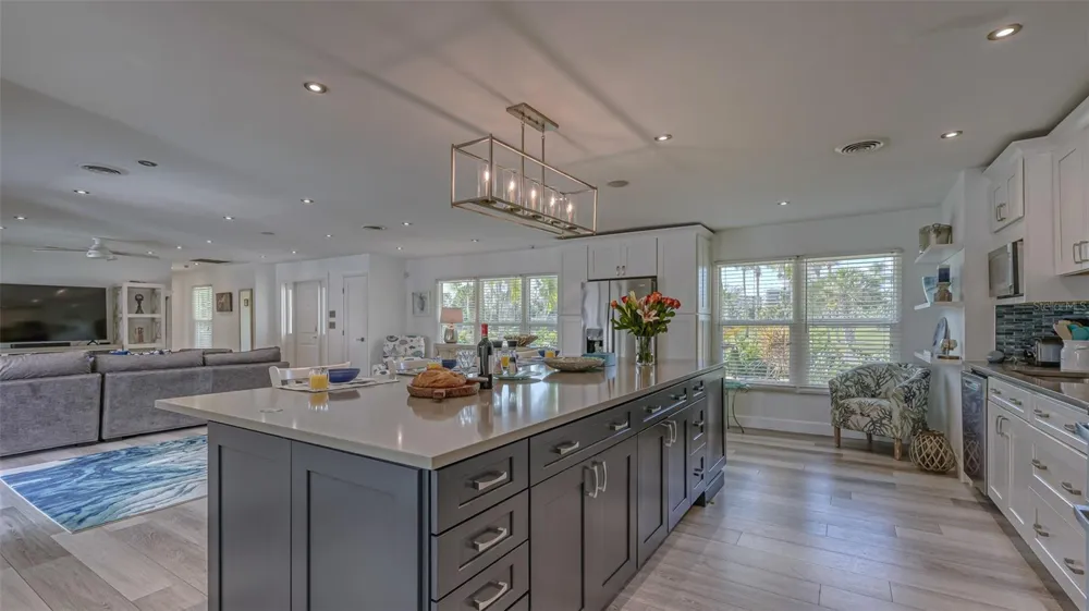 500 SCHOONER LANE Longboat Key, FL 34228