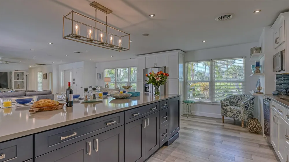 500 SCHOONER LANE Longboat Key, FL 34228
