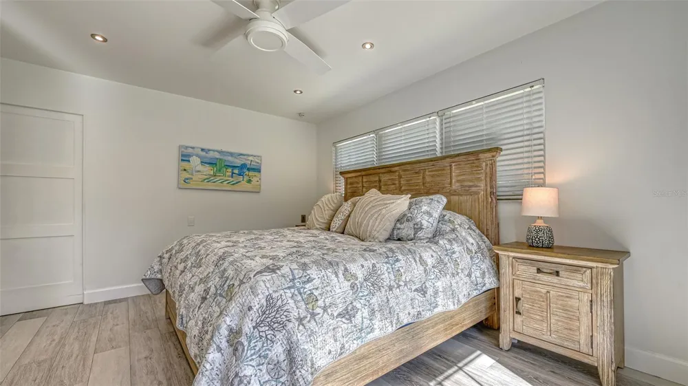 500 SCHOONER LANE Longboat Key, FL 34228