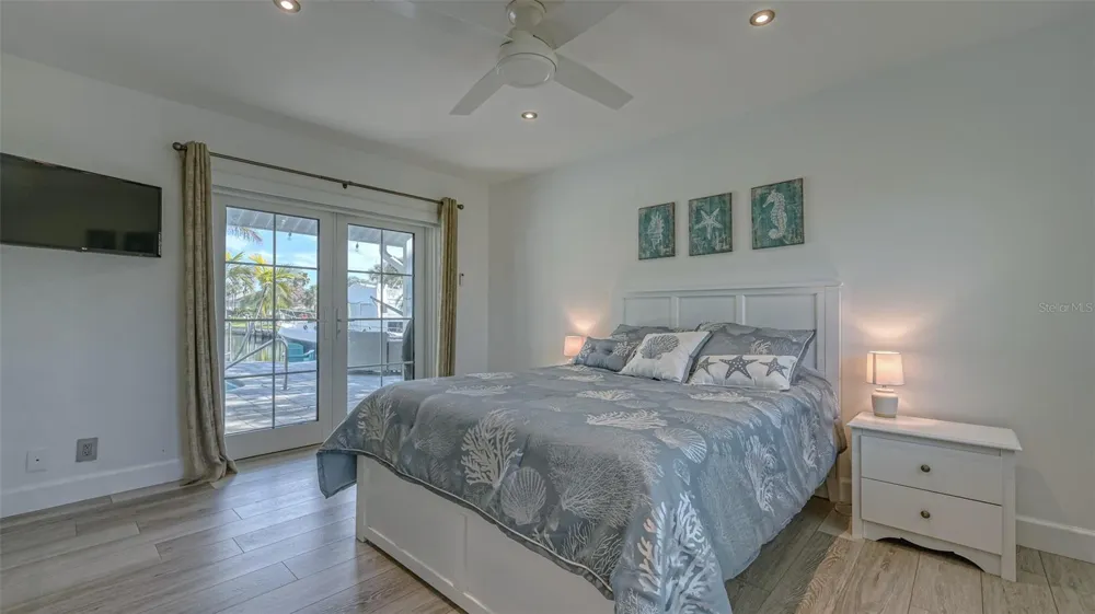 500 SCHOONER LANE Longboat Key, FL 34228