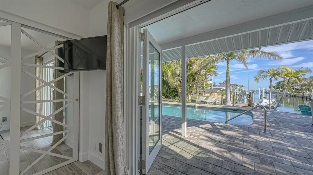500 SCHOONER LANE Longboat Key, FL 34228