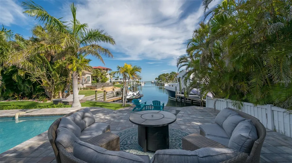 500 SCHOONER LANE Longboat Key, FL 34228