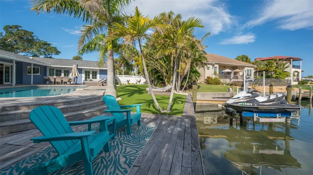 500 SCHOONER LANE Longboat Key, FL 34228