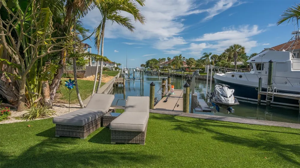 500 SCHOONER LANE Longboat Key, FL 34228