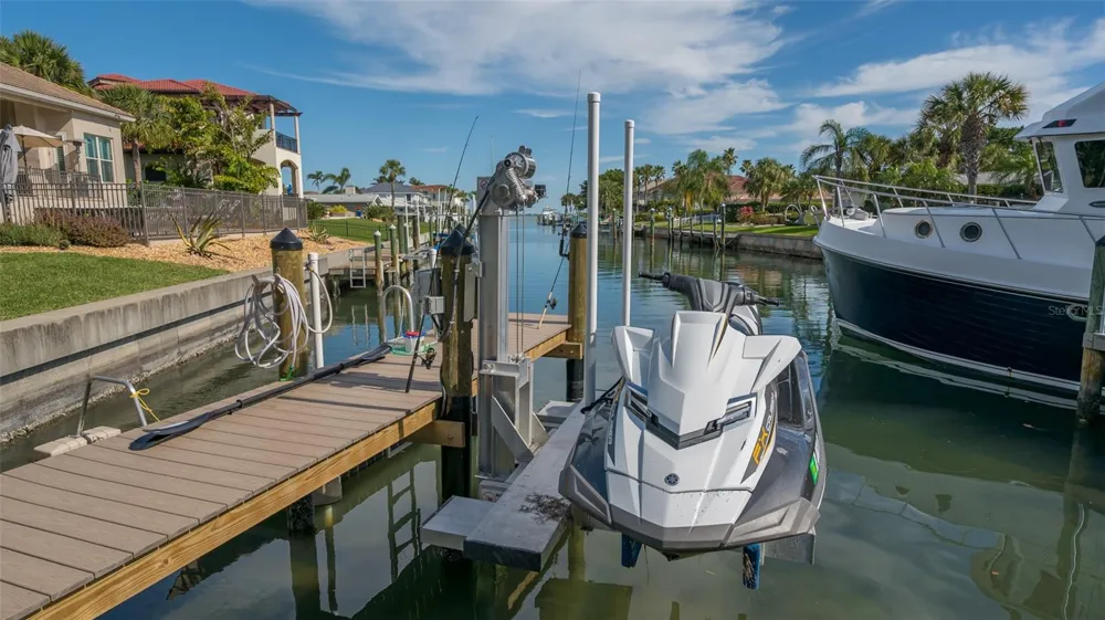 500 SCHOONER LANE Longboat Key, FL 34228