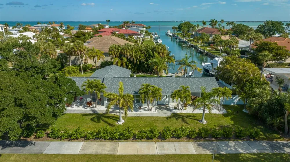 500 SCHOONER LANE Longboat Key, FL 34228