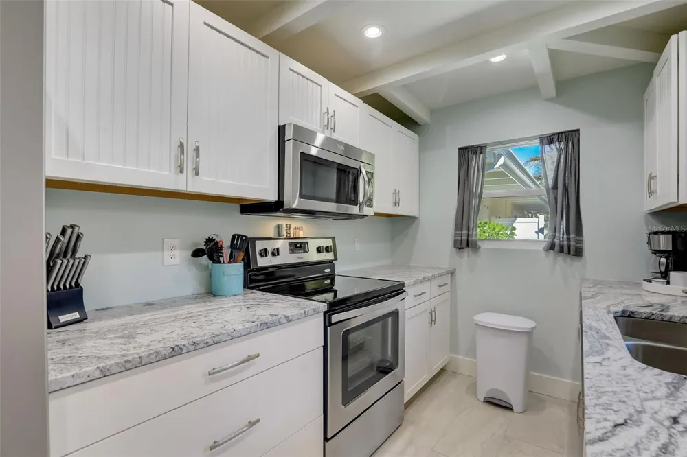 39 S POLK DRIVE Sarasota, FL 34236