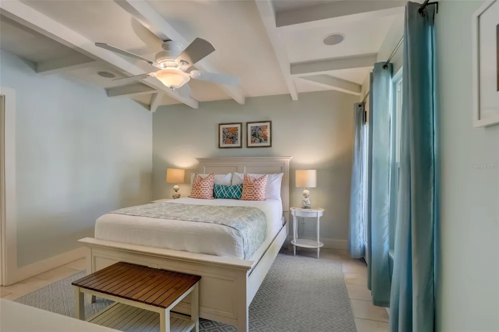 39 S POLK DRIVE Sarasota, FL 34236