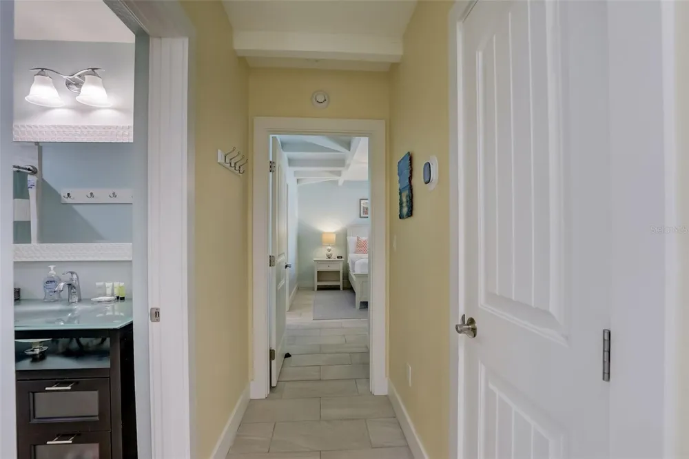 39 S POLK DRIVE Sarasota, FL 34236