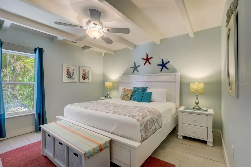 39 S POLK DRIVE Sarasota, FL 34236