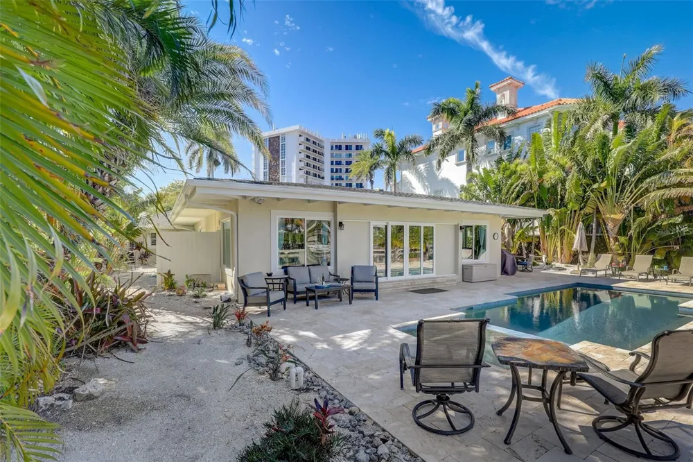 39 S POLK DRIVE Sarasota, FL 34236