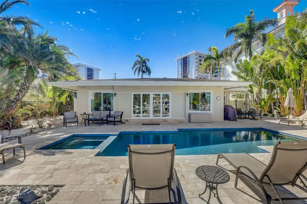 39 S POLK DRIVE Sarasota, FL 34236
