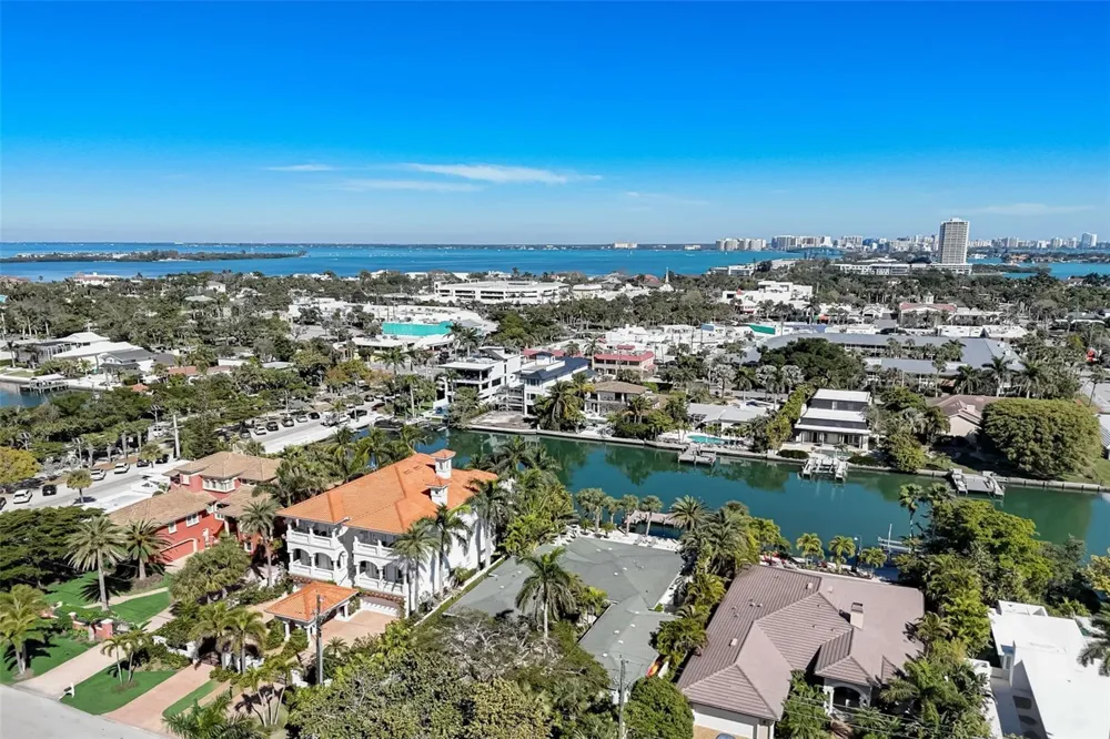 39 S POLK DRIVE Sarasota, FL 34236