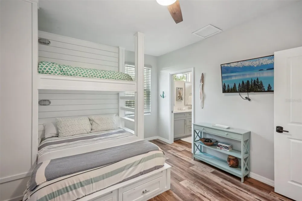 501 CHANNEL LANE Longboat Key, FL 34228