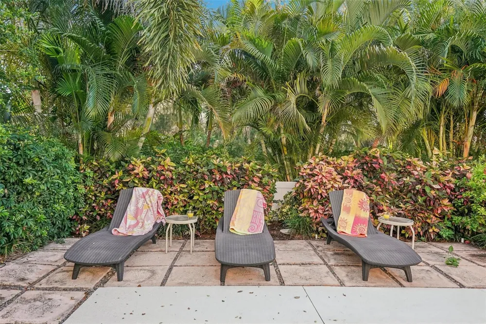 501 CHANNEL LANE Longboat Key, FL 34228