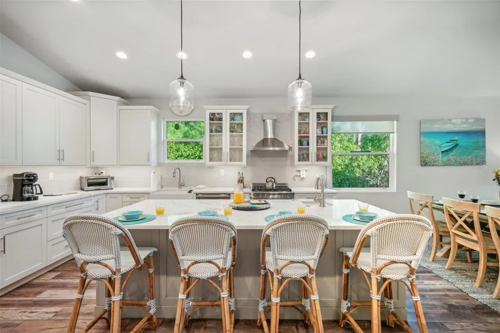 501 CHANNEL LANE Longboat Key, FL 34228