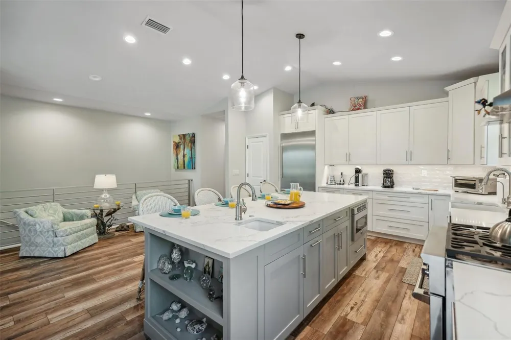 501 CHANNEL LANE Longboat Key, FL 34228