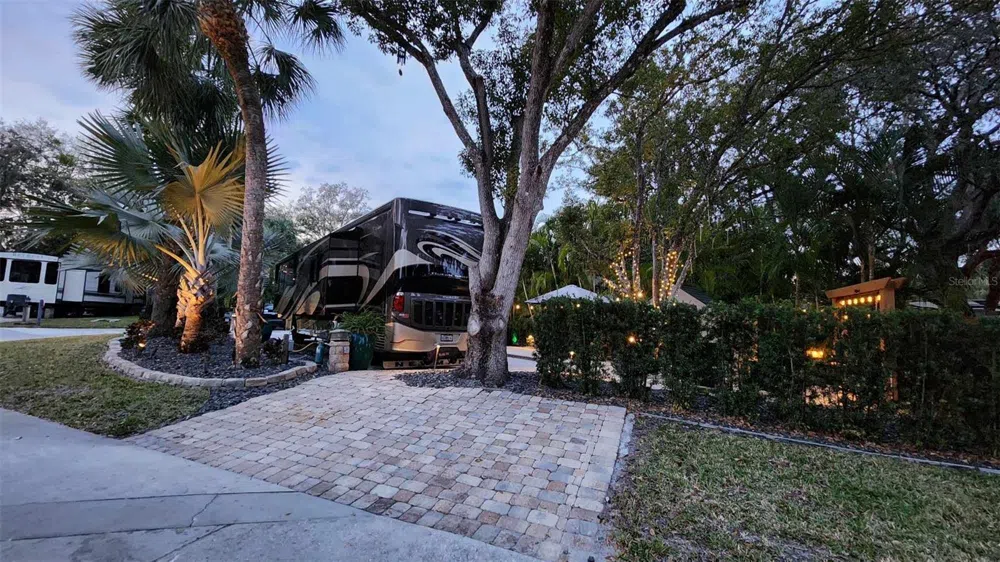 140 APPALOOSA TRAIL River Ranch, FL 33867