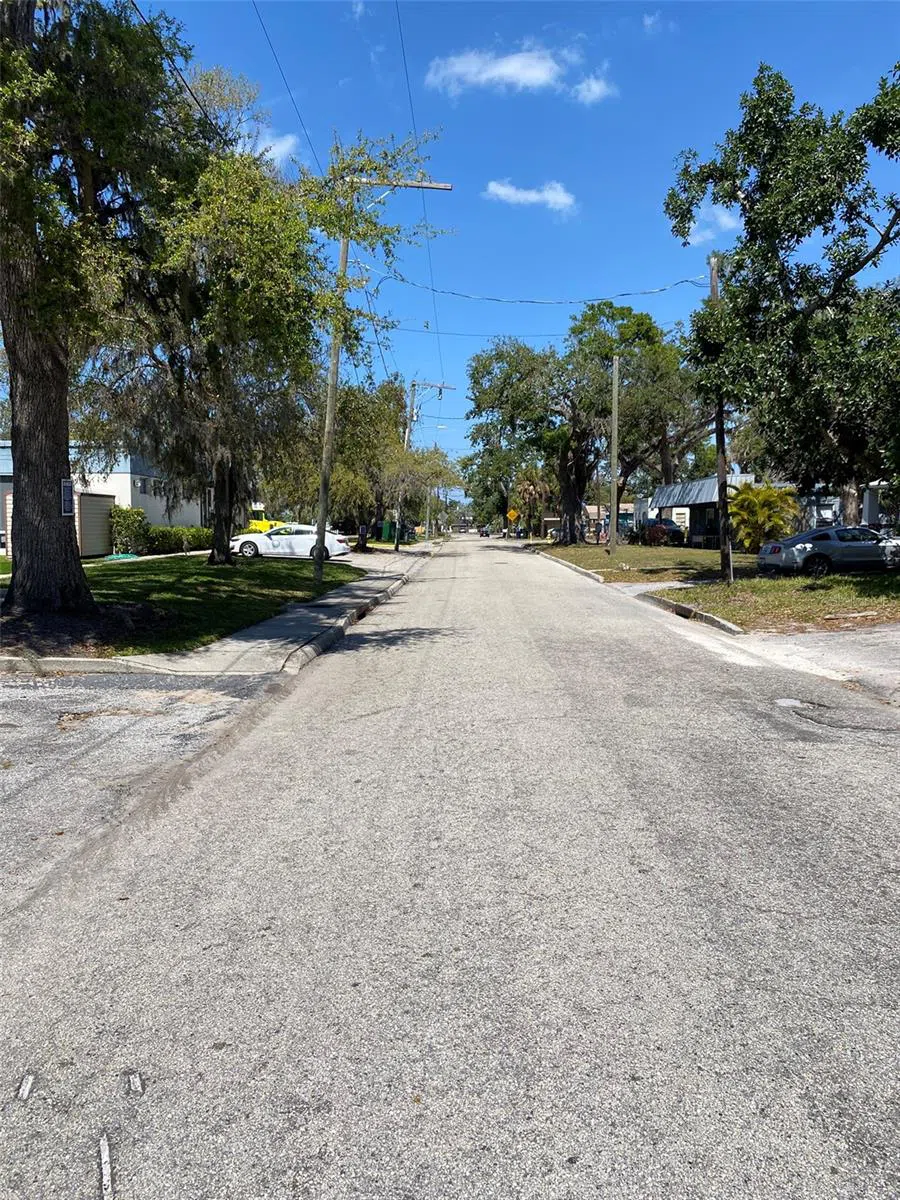 518 7TH AVENUE W Palmetto, FL 34221
