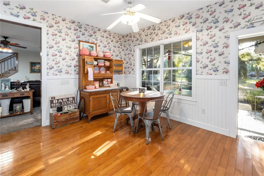 993 CR 722 Webster, FL 33597