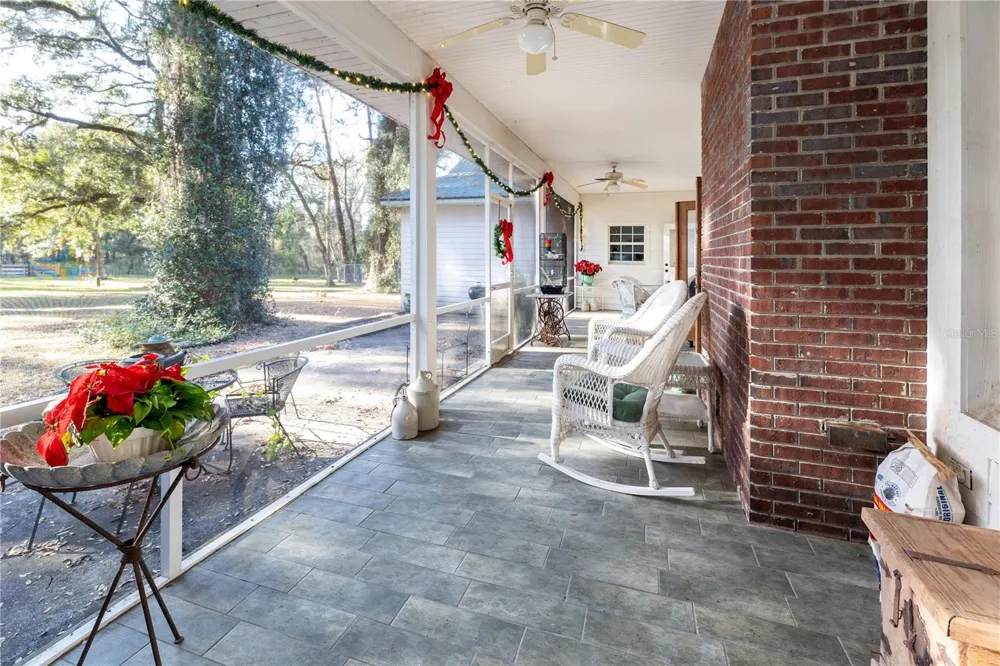 993 CR 722 Webster, FL 33597