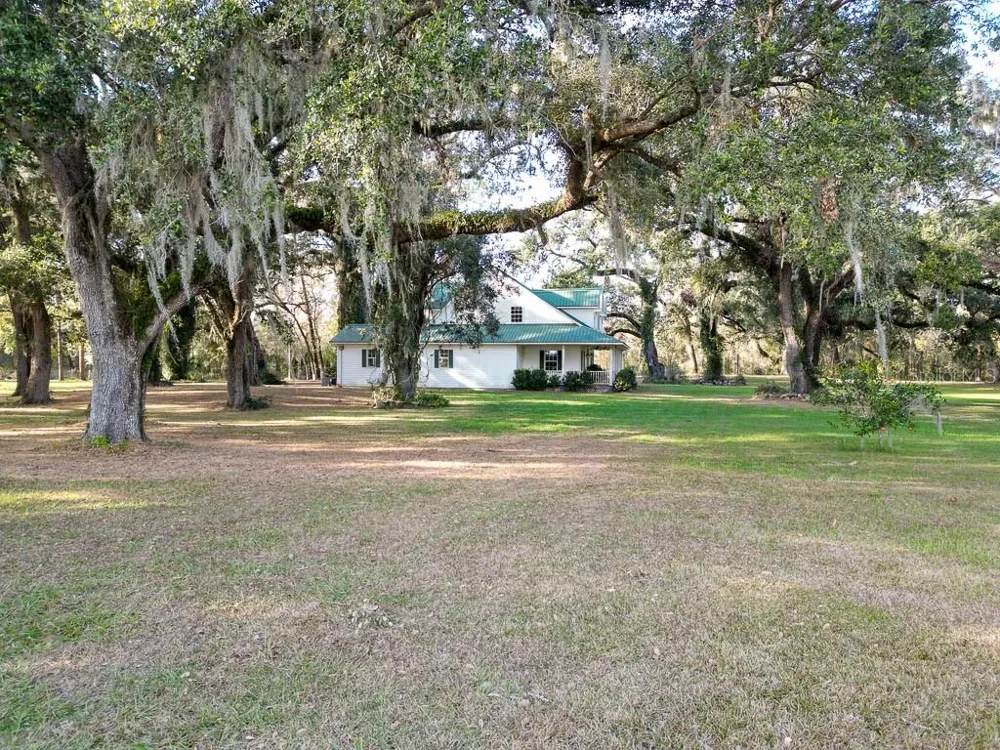 993 CR 722 Webster, FL 33597