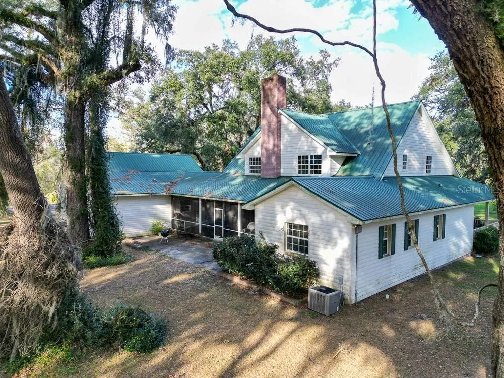 993 CR 722 Webster, FL 33597