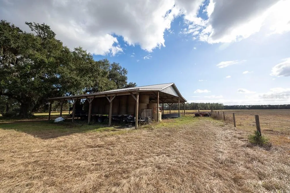 993 CR 722 Webster, FL 33597