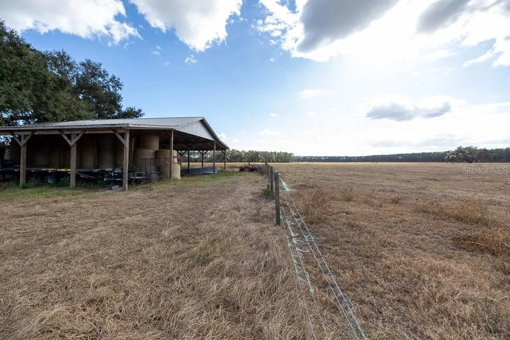 993 CR 722 Webster, FL 33597