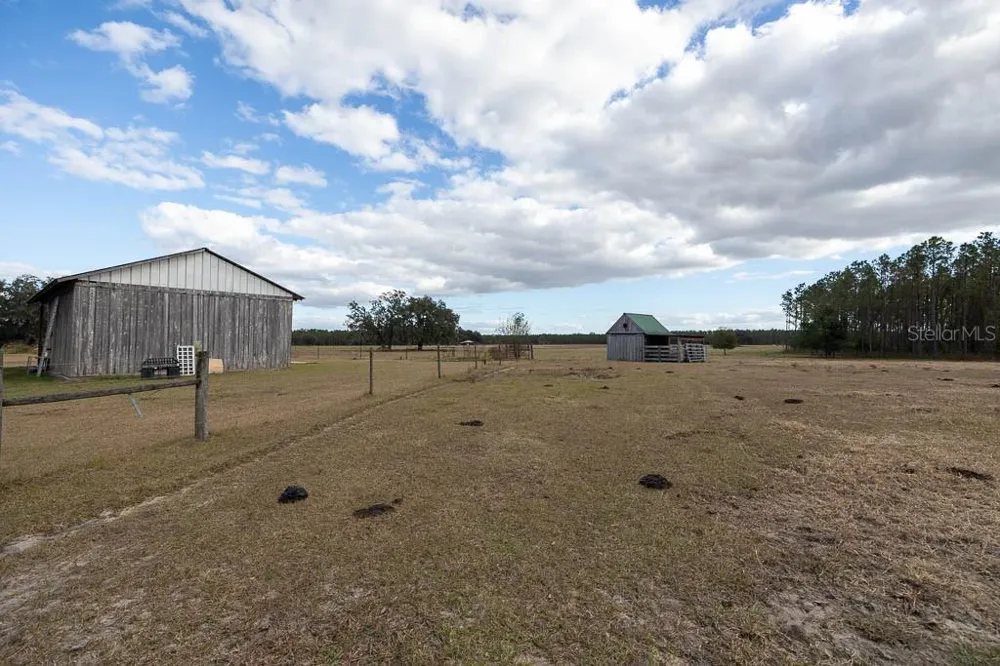 993 CR 722 Webster, FL 33597