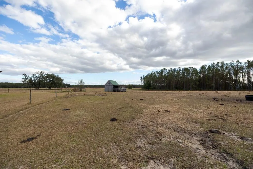 993 CR 722 Webster, FL 33597
