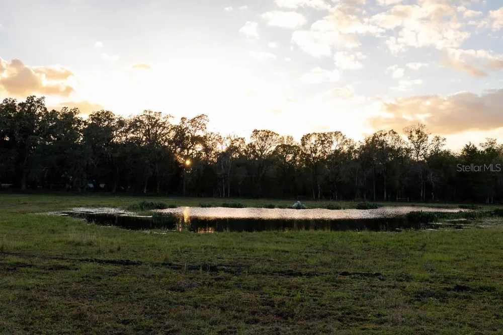 993 CR 722 Webster, FL 33597