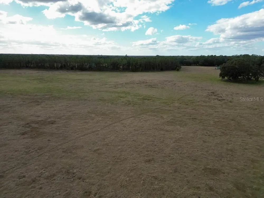 993 CR 722 Webster, FL 33597