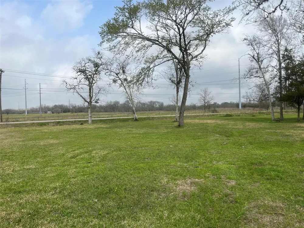 17th Street West Columbia, TX 77486