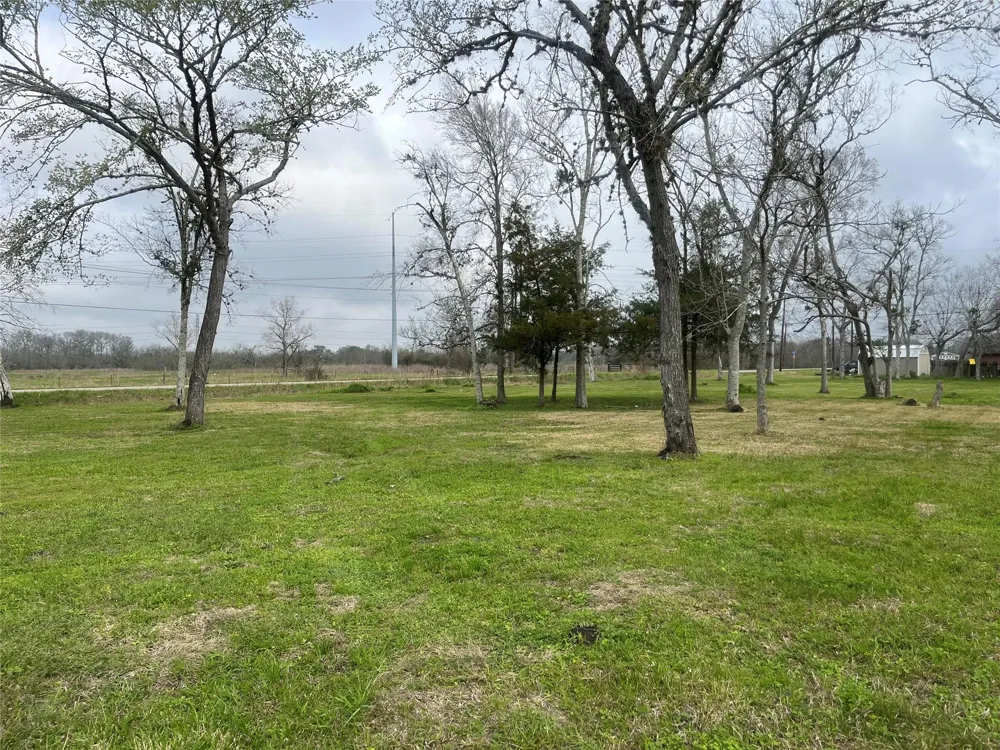 17th Street West Columbia, TX 77486