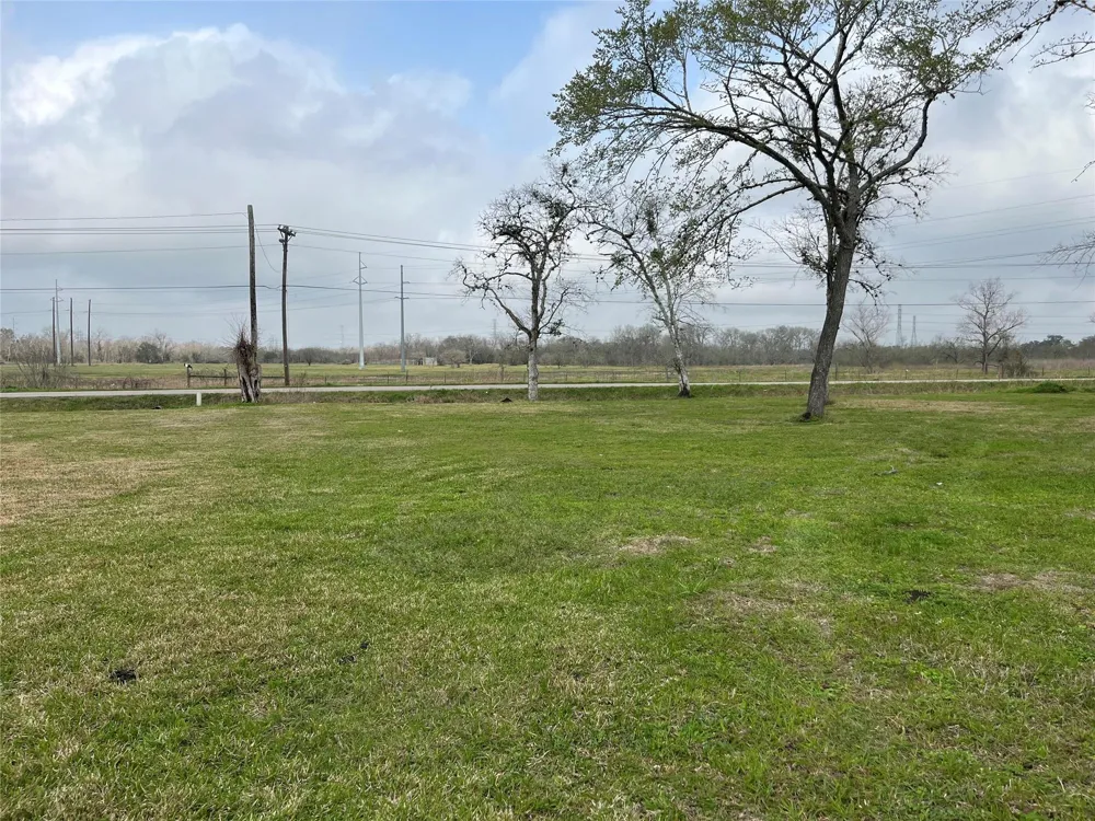 17th Street West Columbia, TX 77486