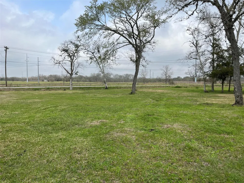 17th Street West Columbia, TX 77486