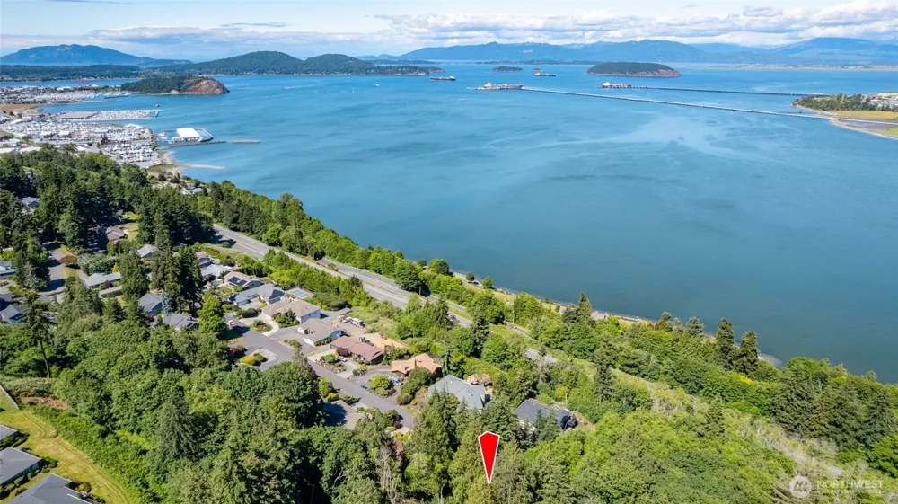4224 Mitchell Drive Anacortes, WA 98221