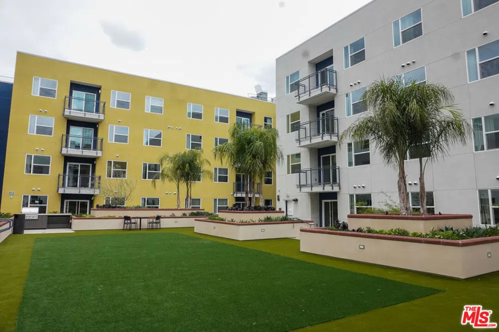 10568 Promenade Gateway #233 El Monte, CA 91731